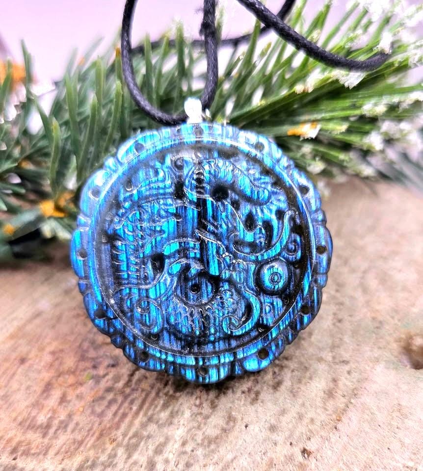 Nature Labradorite Carved Flashy Oriental Dragon Pendant Necklace
