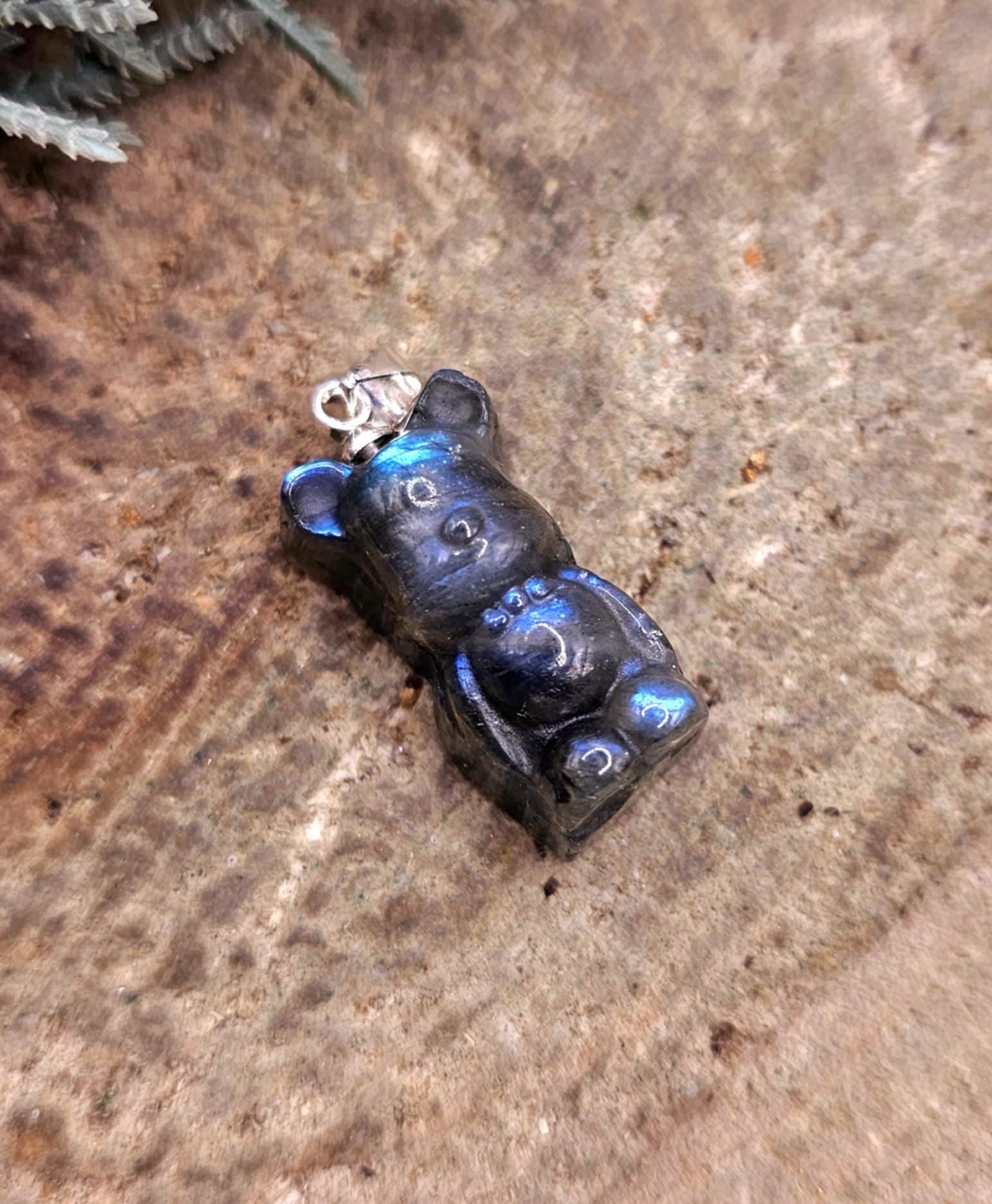 Nature Labradorite Carved Flashy Standing Bear Pendant Necklace