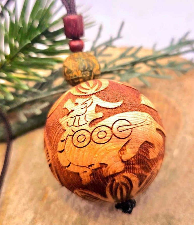 Nature Wood Hand Craved 1.8" Jumbo Size Pi Xiu Lotus Flower Bead Pendant Necklace