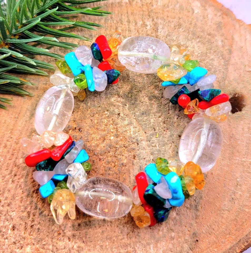 Unique Nature Clear Oval Crystal Triple Strand Mixed Crystal Chips Bracelet
