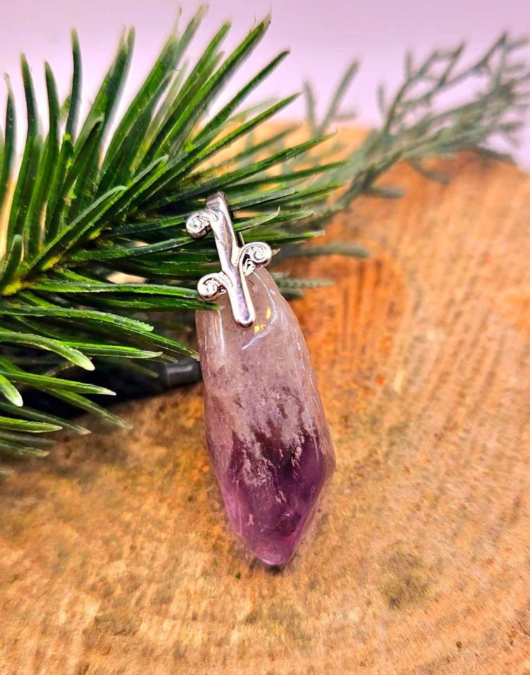 Nature Lavender Amethyst Polished Point Pendant Necklace