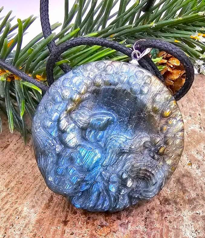 Nature Labradorite Flashy Nine Tails Fox Pendant Necklace