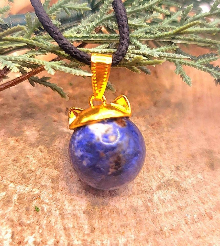 Beautiful Nature Blue Sodalite Sphere With Cat Cab Pendant Necklace