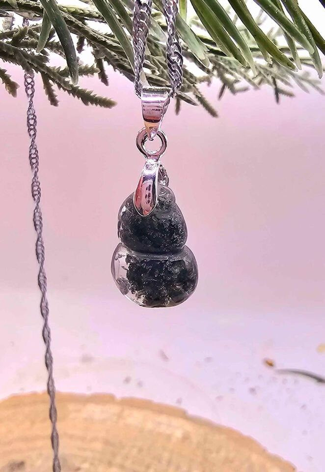 Beautiful Nature Green Phantom Quartz Carved Blessing Gourd Pendant Necklace