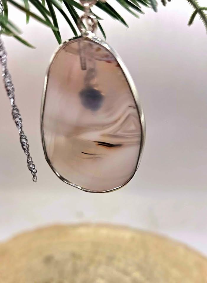 Nature Gray Agate Slice Rose Charm Big Pendant Necklace