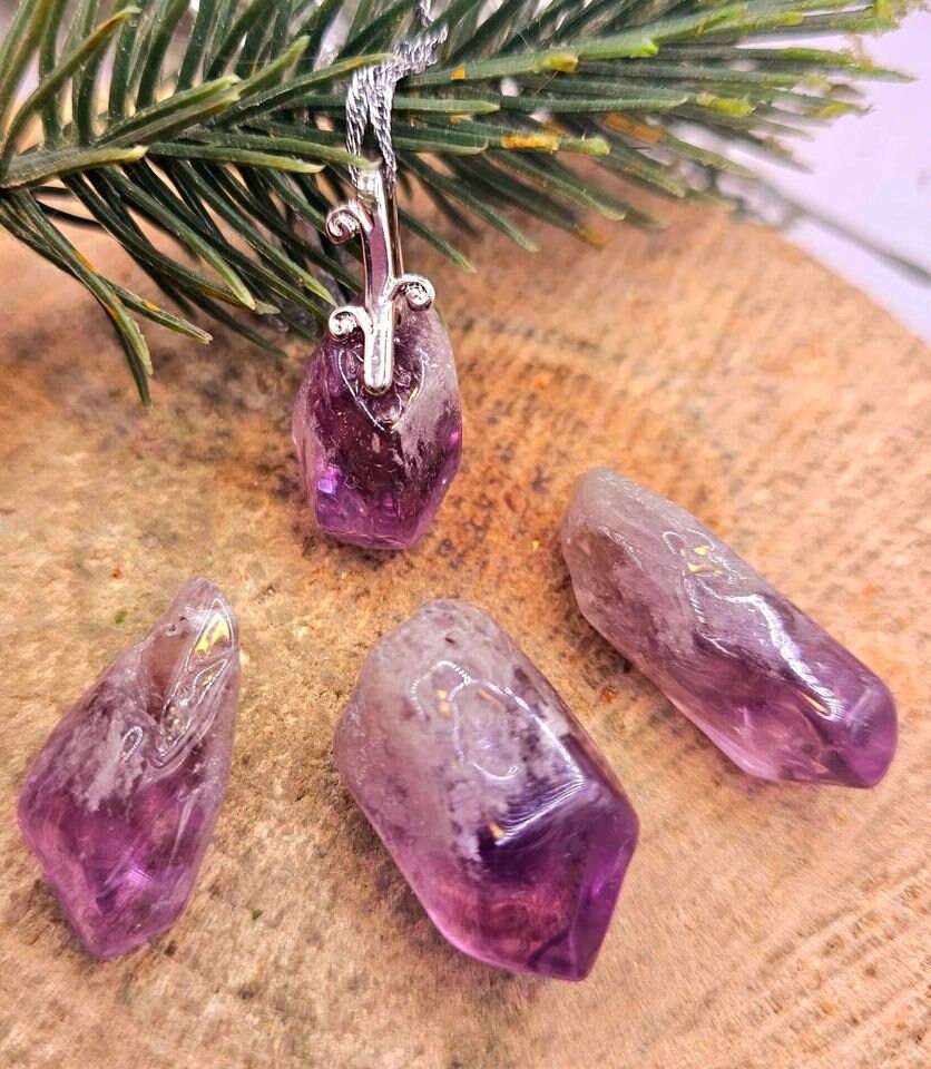 Nature Lavender Amethyst Polished Point Pendant Necklace