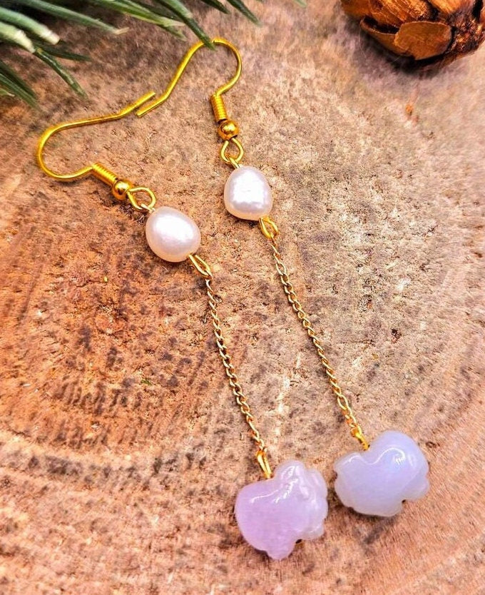 Nature Jade Hand Carved Blessing Pigs Flashy Pearl Dangle Earring