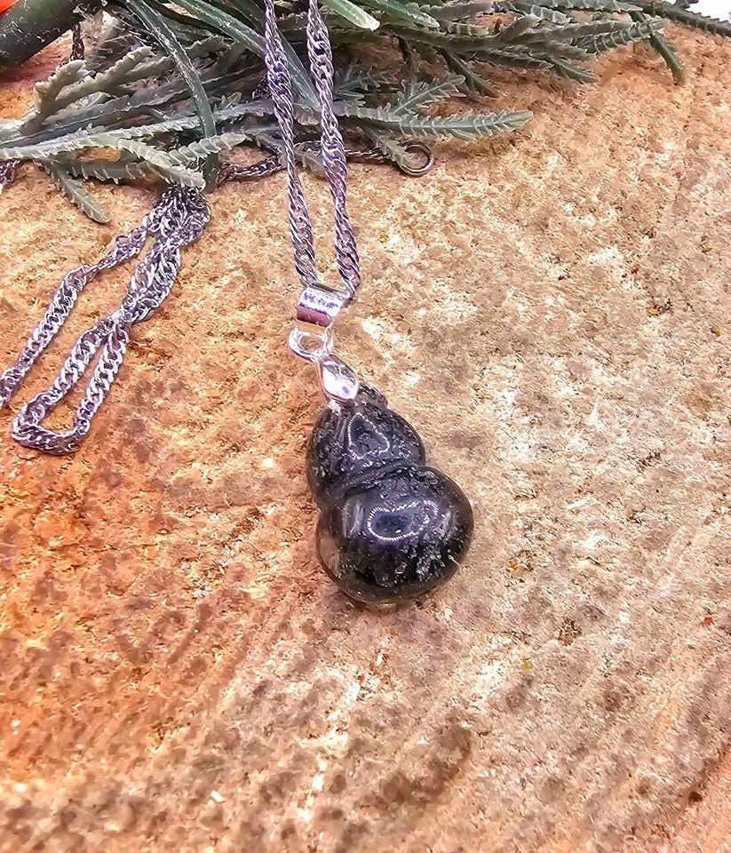 Beautiful Nature Green Phantom Quartz Carved Blessing Gourd Pendant Necklace