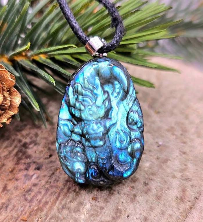 Nature Labradorite Carved Flying Dragon Pendant Necklace