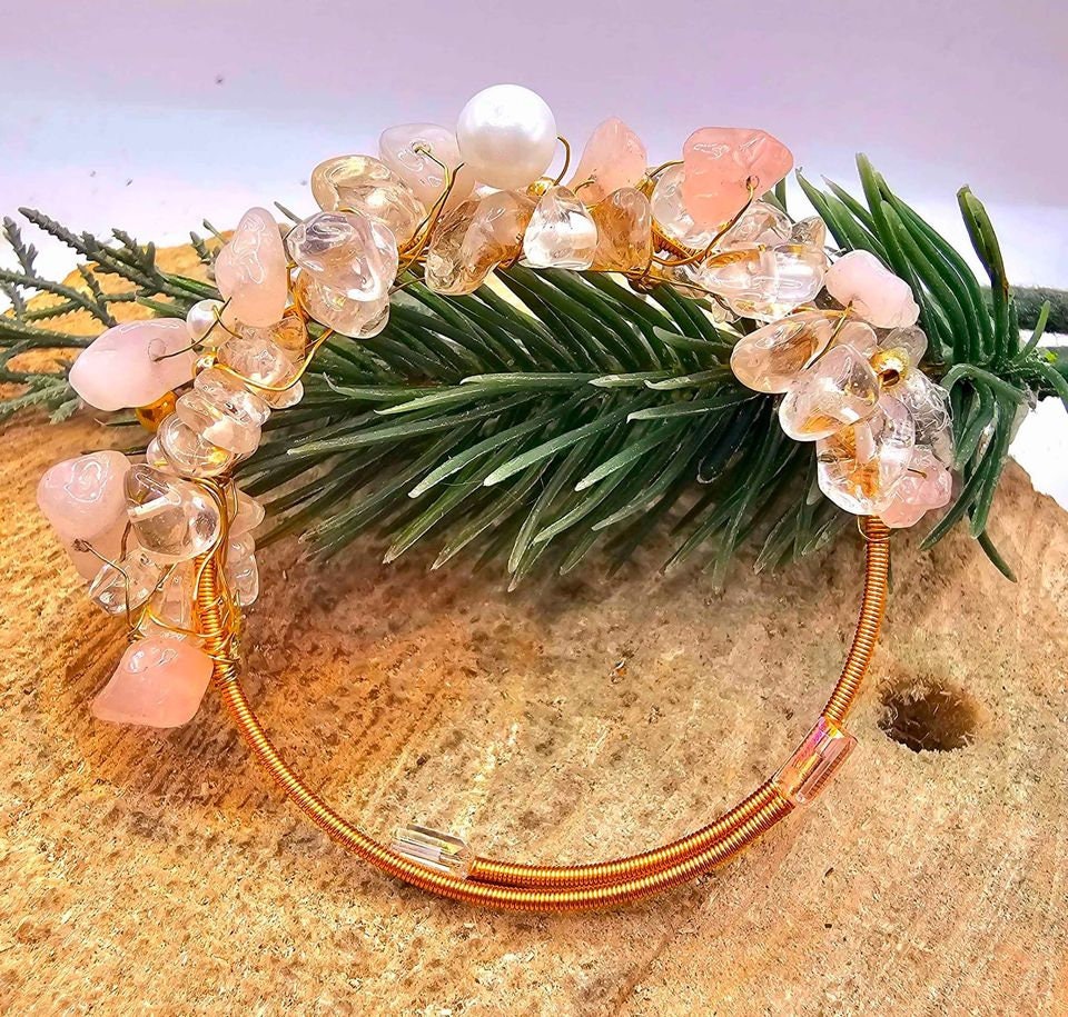 Beautiful Nature Rose Quartz White Crystals Chips Wire Wrapped Open Bangle