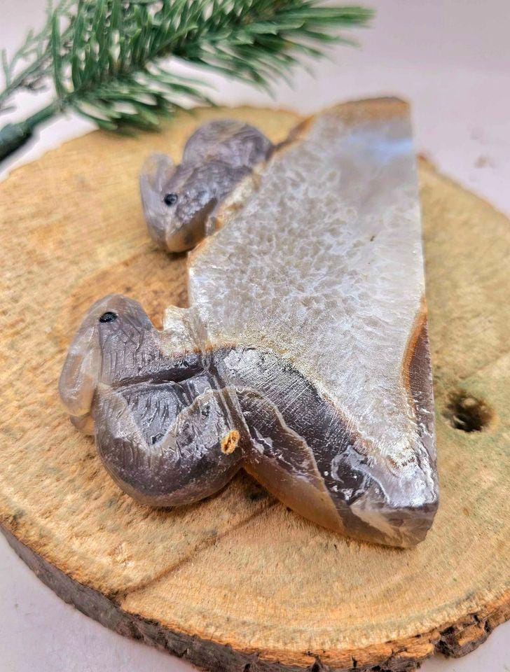 Nature Agate Slice Hand Carved Rabbit Pair On Hill 4.5" Figure.