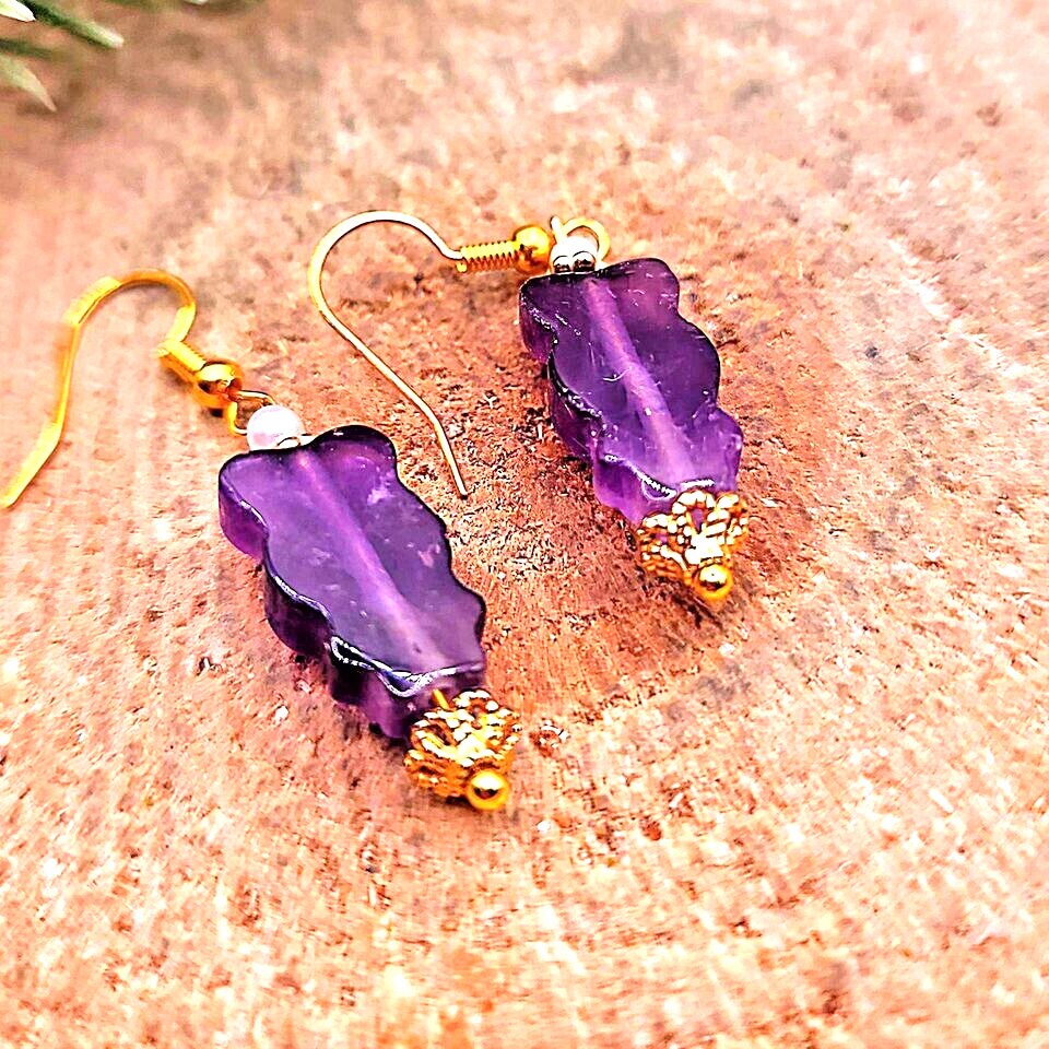 Adorable Nature High Quality Amethyst Hand Carved Sleepy Rabbit Earring