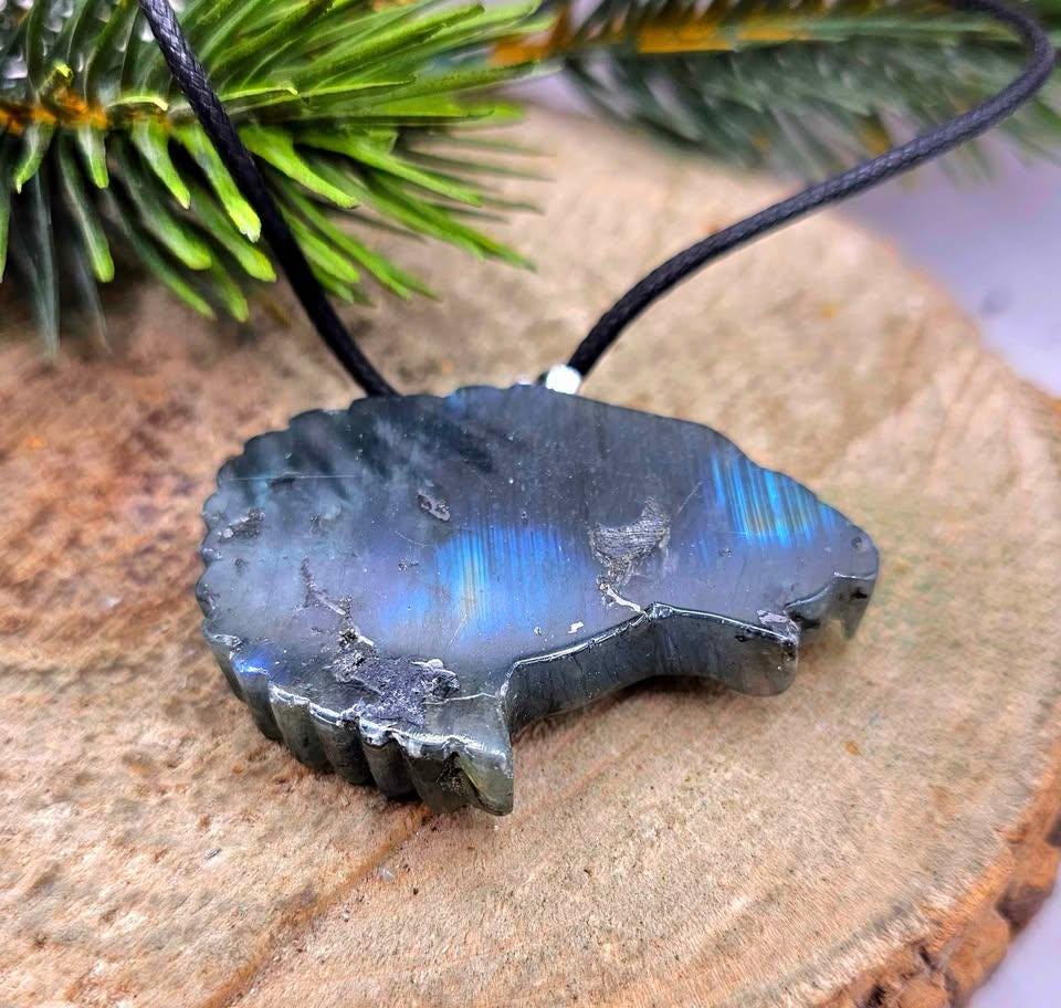 Nature Labradorite Flashy Strong Eagle Head Pendant Necklace