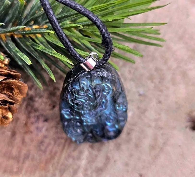 Nature Labradorite Carved Flying Dragon Pendant Necklace