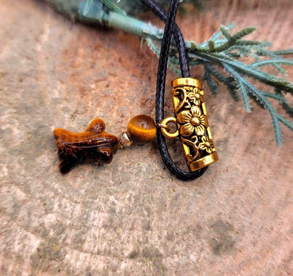 Cute Nature Tiger Eye Hand Carved Gold Fish & Round Bead Pendant Necklace