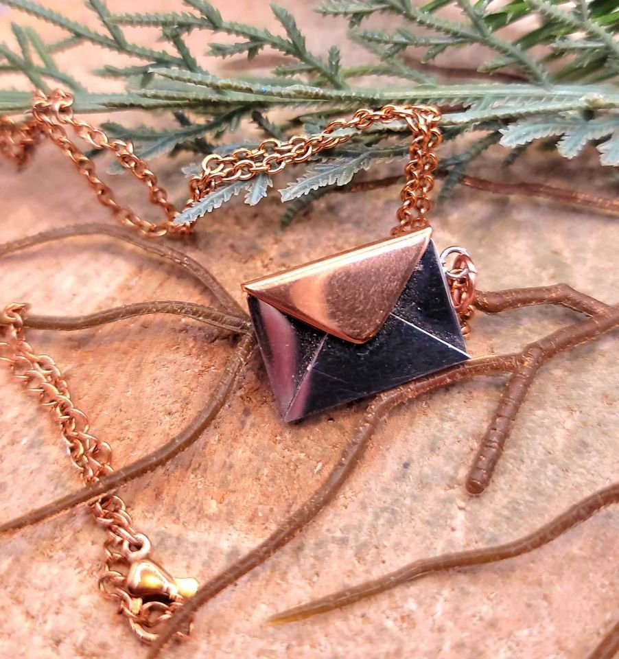 Rose Gold Silver Metal "Love You" Openable Letter Pendant Necklace