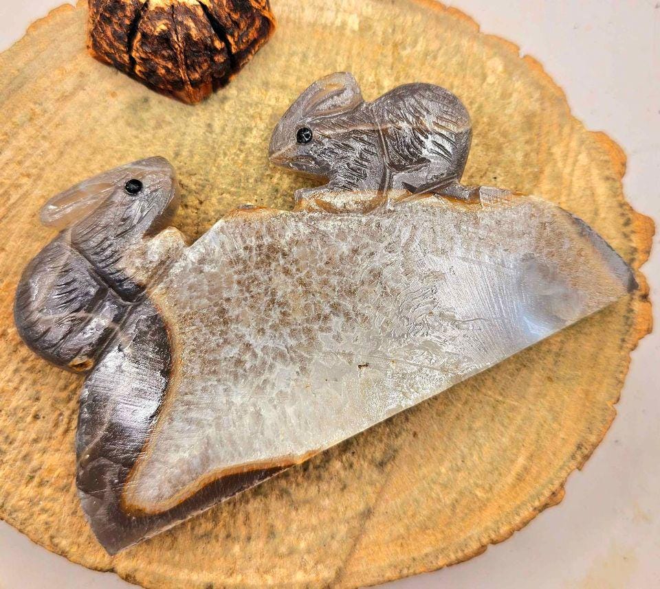 Nature Agate Slice Hand Carved Rabbit Pair On Hill 4.5" Figure.