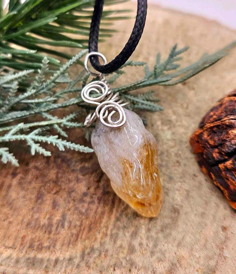 Beautiful Nature Yellow Citrine Polished Tooth Pendant Necklace