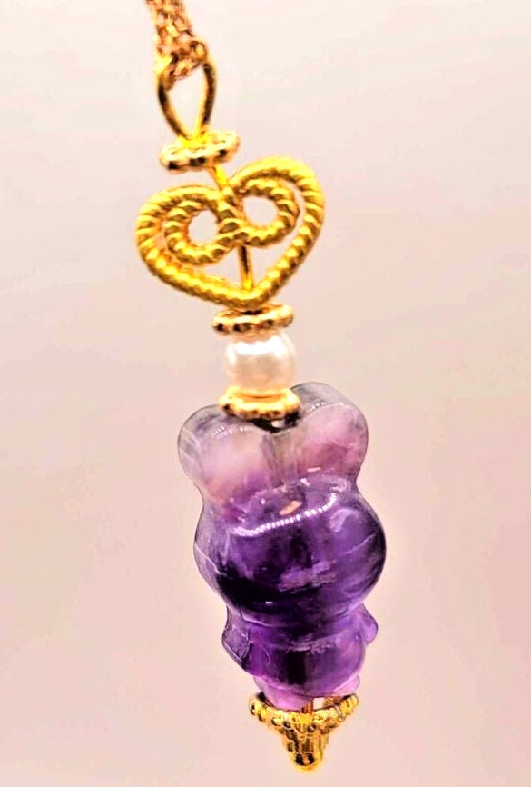 Beautiful Nature Amethyst Hand Carved Sleeping Rabbit Gold Accent Pendant Necklace