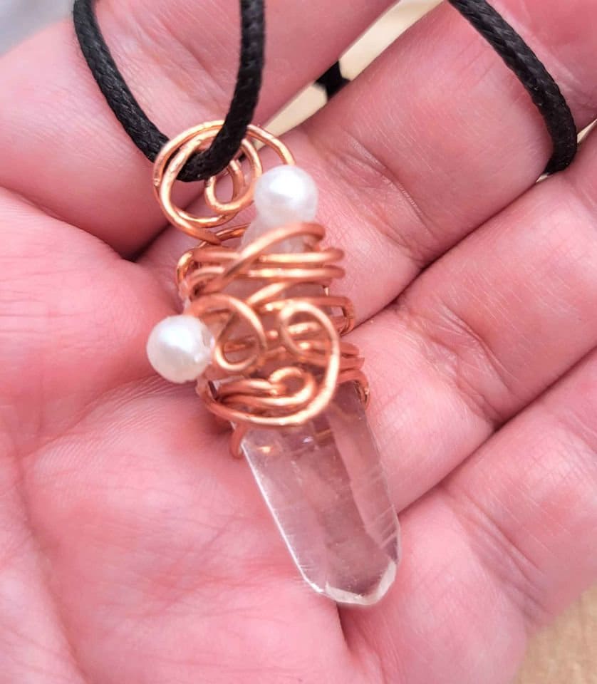 Beautiful Nature Tibet Himalayan Lemurian Crystal Point Pendant Necklace