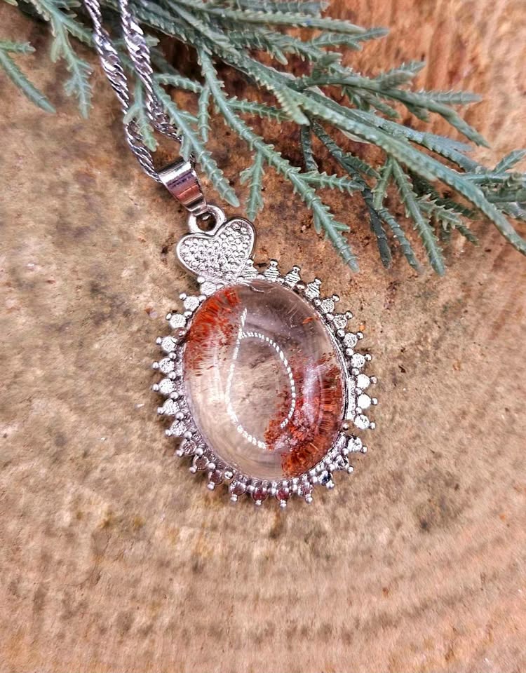 Nature Garden Oval Quartz Pendant Necklace