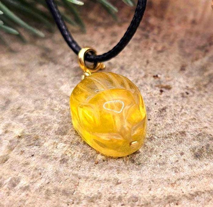 Nature Fluorite Sleeping Nine Tails Fox Pendant Necklace