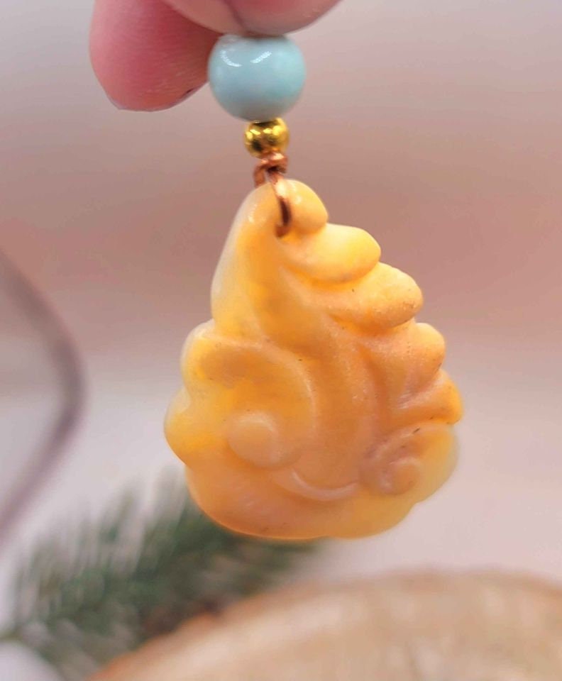 Beautiful Nature Orange Quartz Hand Carved RuiYi & Rainbow Stone Pendant Necklace