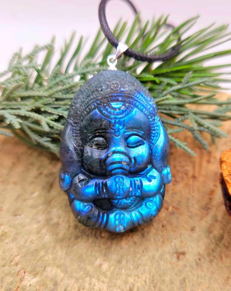 Nature Labradorite Flashy Carved Elephant God Ganesha Blessing Pendant Necklace