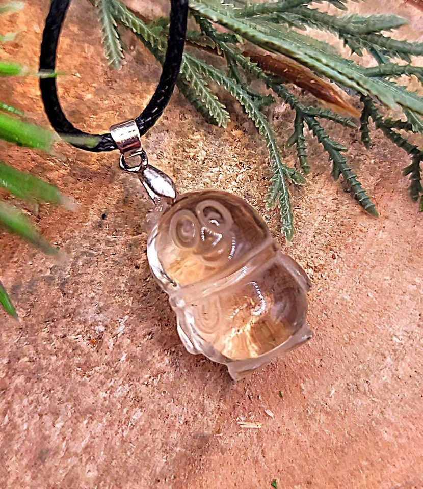 Nature Clear Crystal Hand Carved Penguin Pendant Necklace