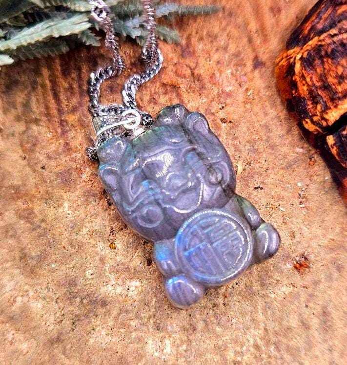 Nature Labradorite Carved Flashy Dragon Baby Blessing Coin Pendant Necklace