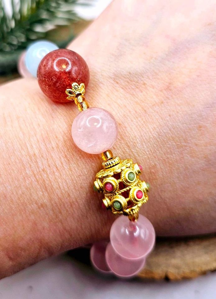 Beautiful Mixed Nature Crystals Tourmaline Blessing Charm Wheel Bracelet