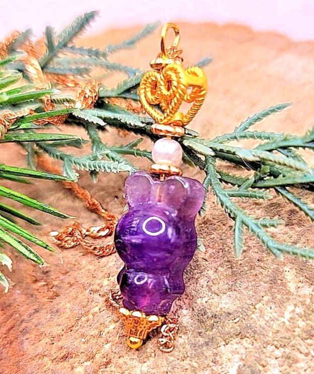 Beautiful Nature Amethyst Hand Carved Sleeping Rabbit Gold Accent Pendant Necklace