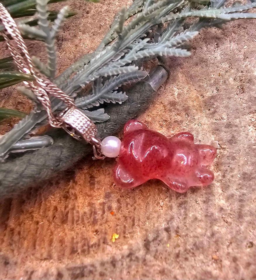Adorable Nature Strawberry Quartz Hand Caved Bear Pendant Necklace