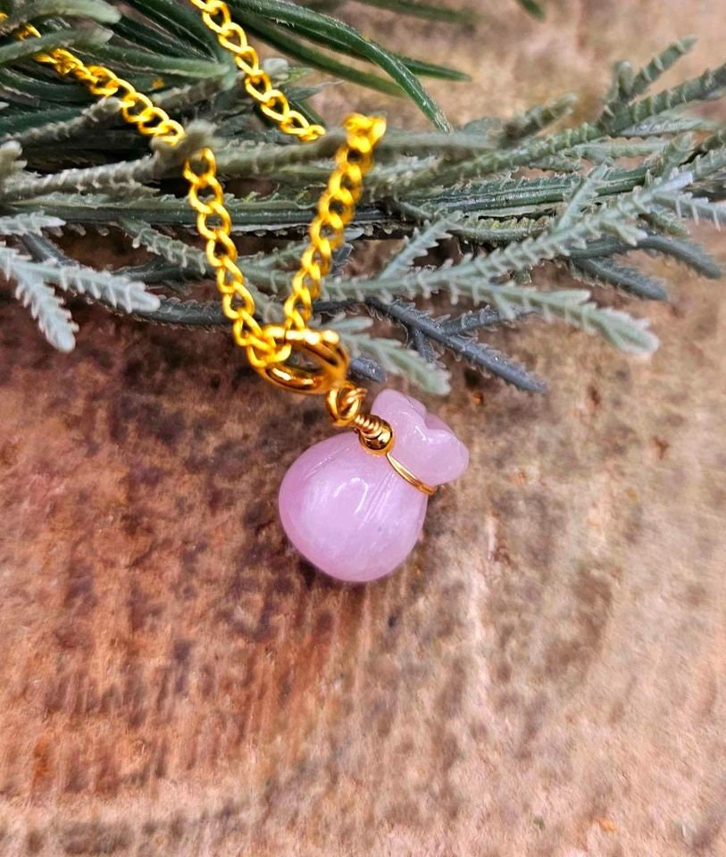 Beautiful Purple Kunzite Carved Blessing Coinbag Pendant Necklace