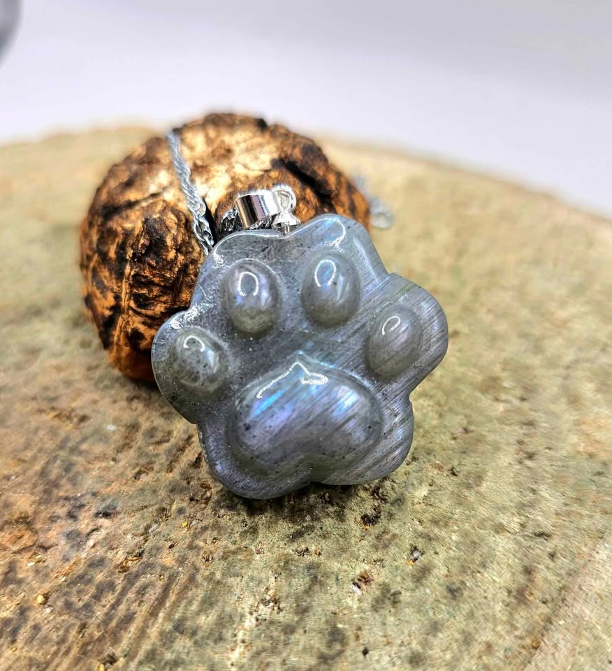 Nature Labradorite Flashy Cat Paw Pendant Necklace