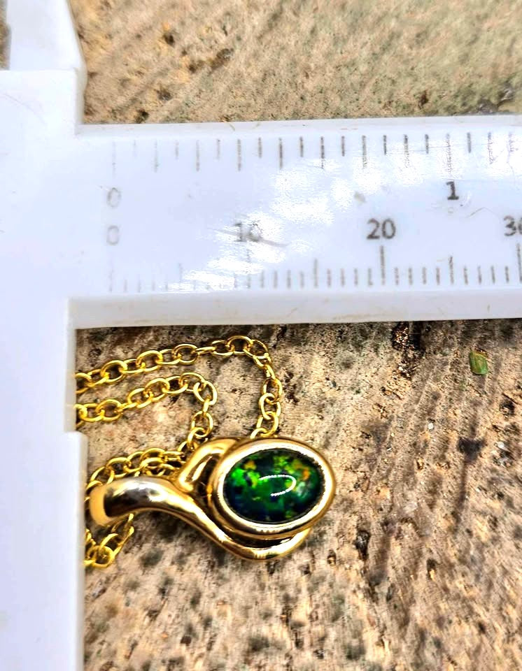 Vintage Australian Opal Pendant Necklace