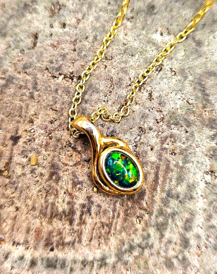 Vintage Australian Opal Pendant Necklace