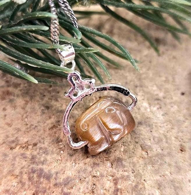 Nature Black Sunstone Hand Carved Flashy Rabbit Pendant Necklace