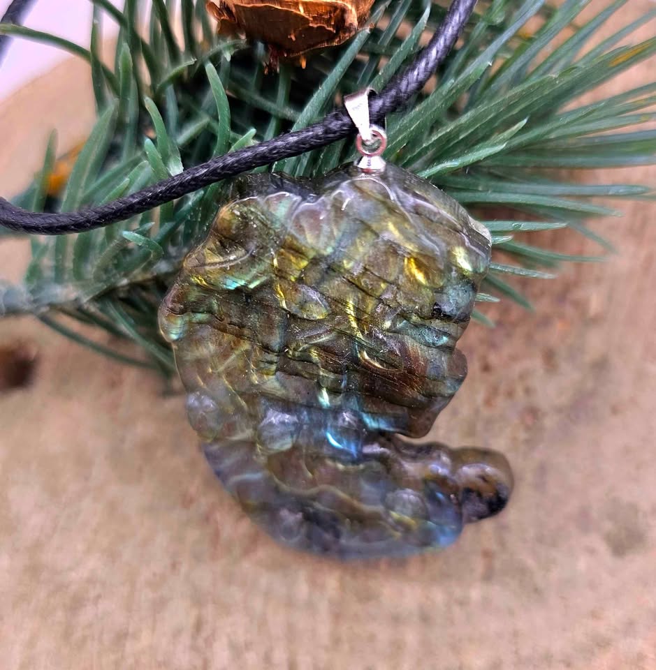Nature Labradorite Carved Flashy Medusa Big Pendant Necklace