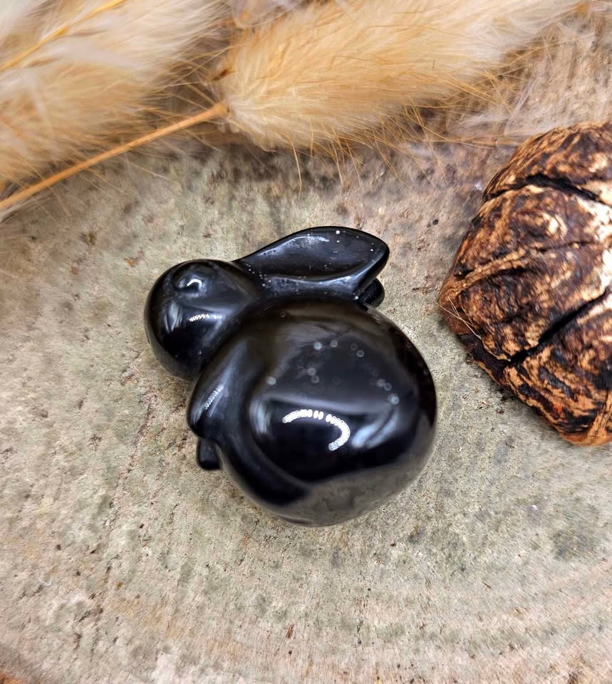 Nature Obsidian Hand Carved Bunny Decor Figure
