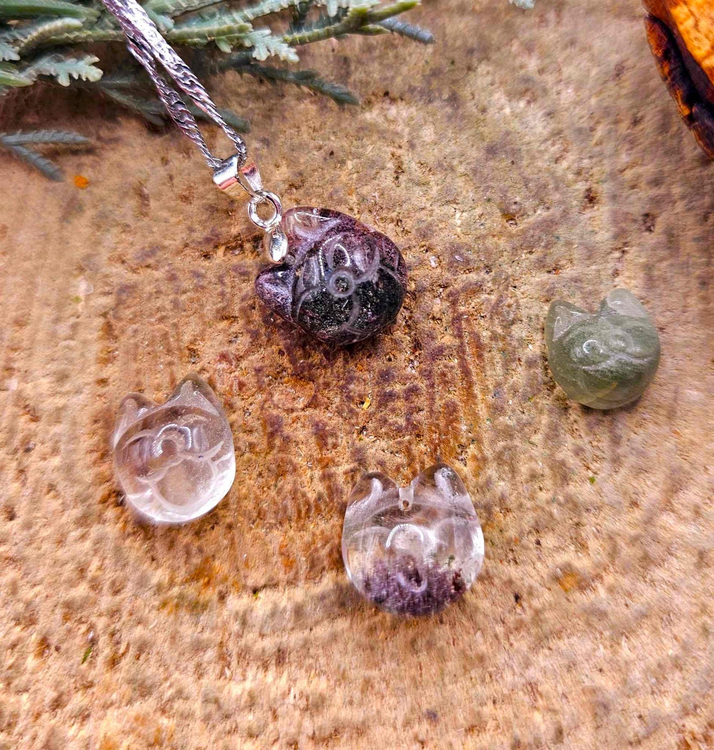 Nature Garden Quartz Hand Carved Cute Cat Pendant Necklace