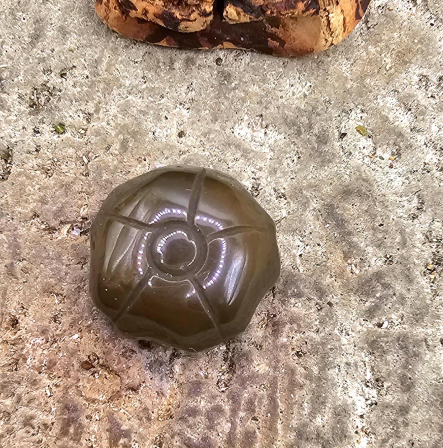 Nature Alashan Agate Carved Lotus Flower Pendant Necklace