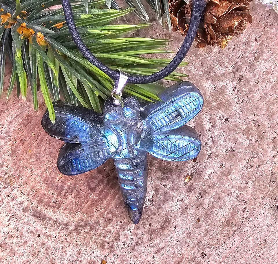 Nature Labradorite Carved Flashy Dragonfly Pendant Necklace