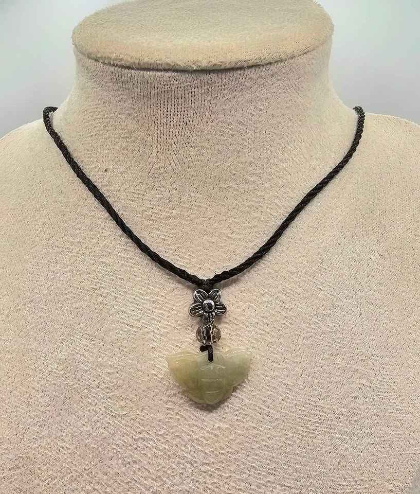 Nature Jade Carved Butterfly Pendant Necklace