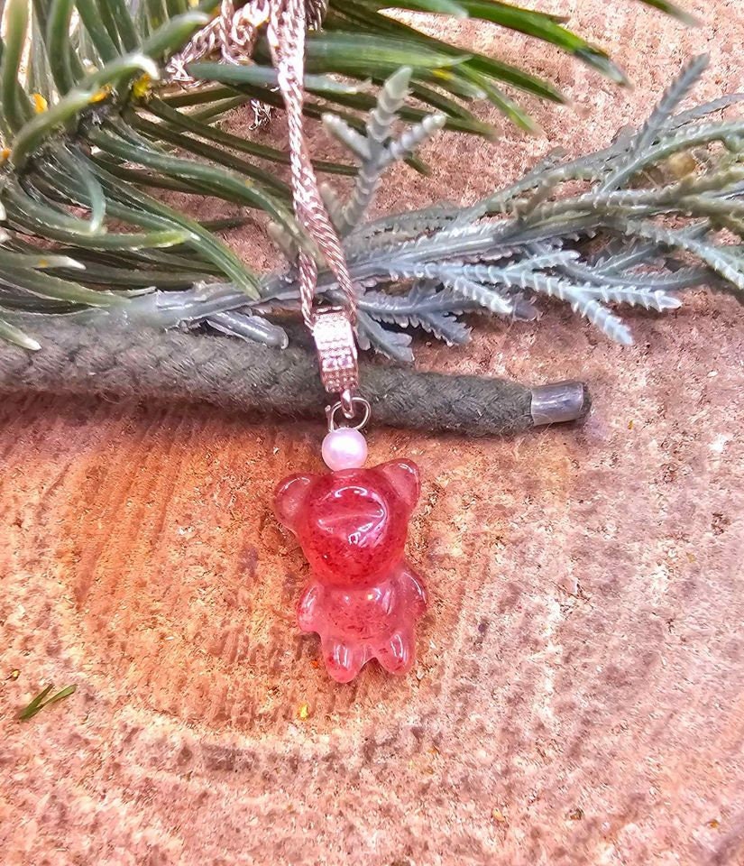 Adorable Nature Strawberry Quartz Hand Caved Bear Pendant Necklace