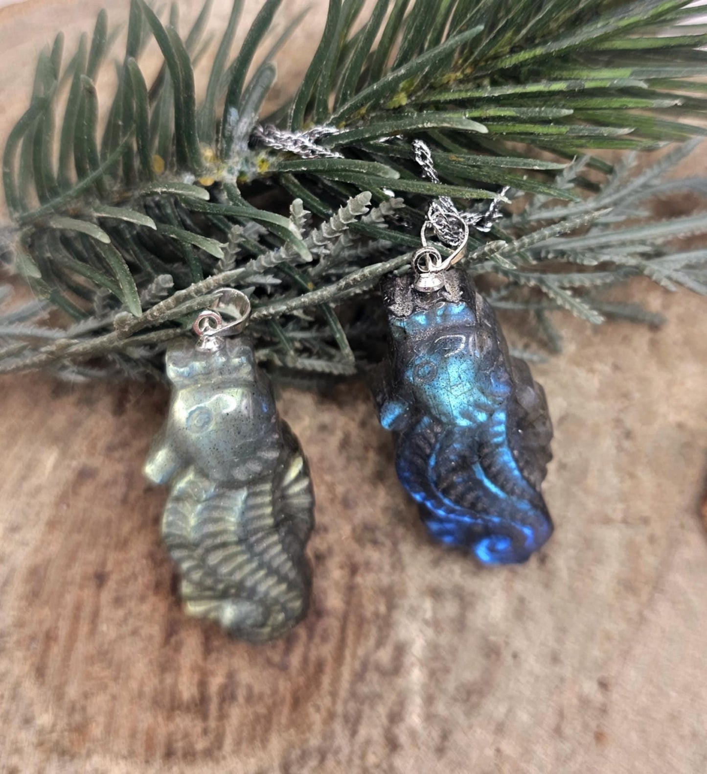 Nature Labradorite Carved Flashy Sea Horse Pendant Necklace