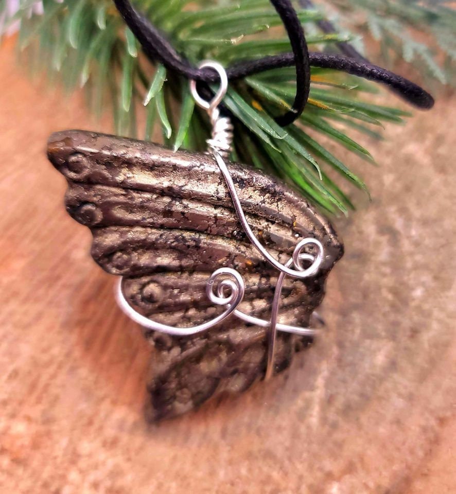 Nature Gold Pyrite Big Butterfly Wing Pendant Necklace