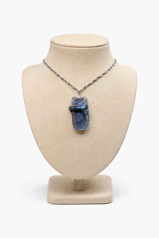 Nature Labradorite Lucky Fortunate Cat Pendant Necklace