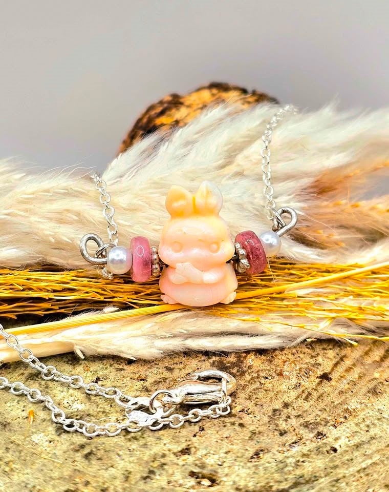 Nature Pink Conch Carve Rabbit Tourmaline Pendant Necklace