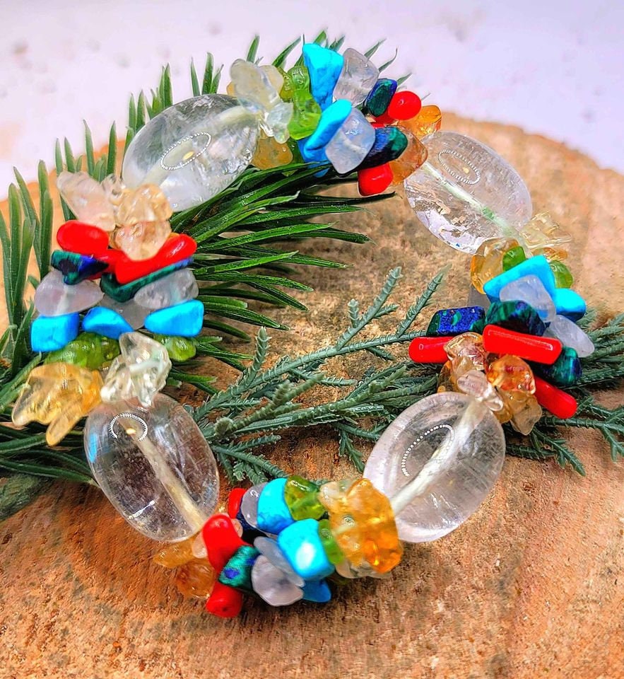 Unique Nature Clear Oval Crystal Triple Strand Mixed Crystal Chips Bracelet
